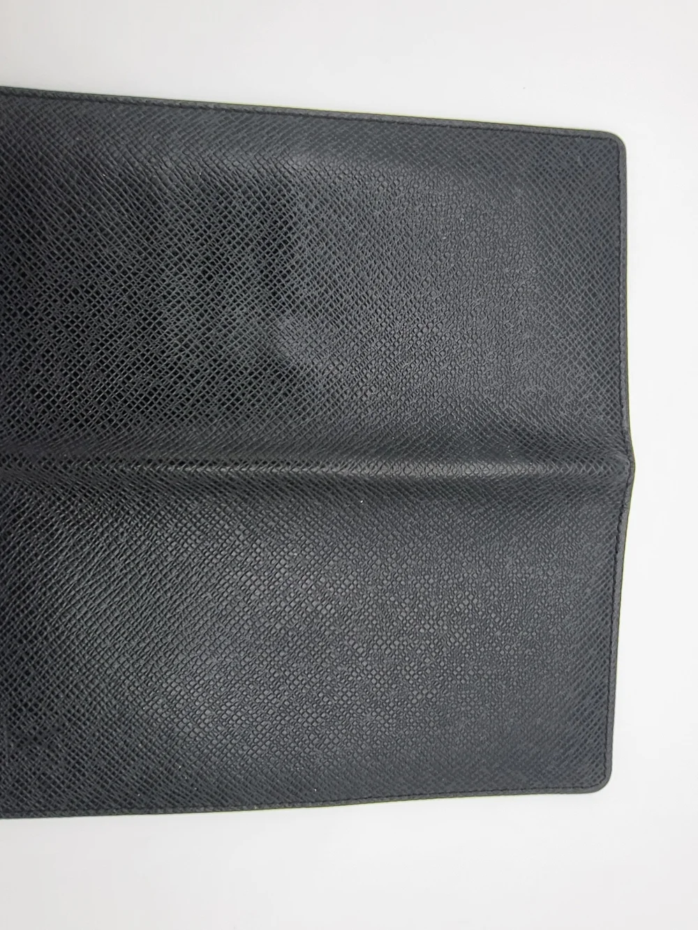 LOUIS VUITTON Taiga Porte Valeurs Organizer Wallet Black..Authentic..